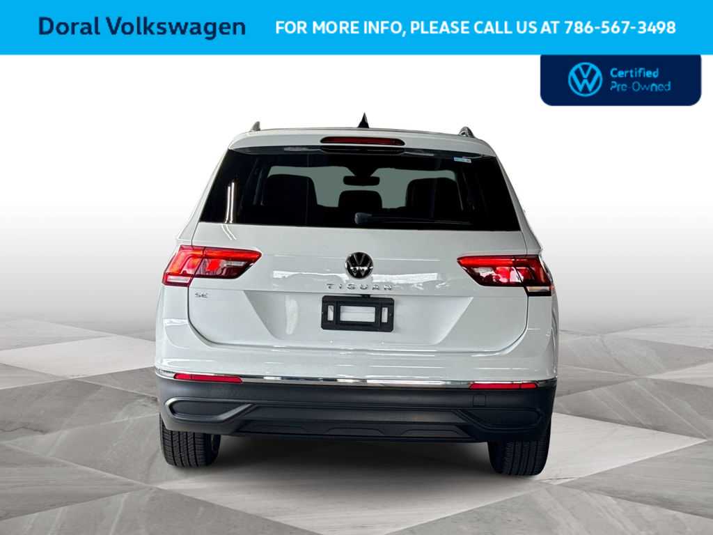 Thumbnail: 2022 Volkswagen Tiguan - 7