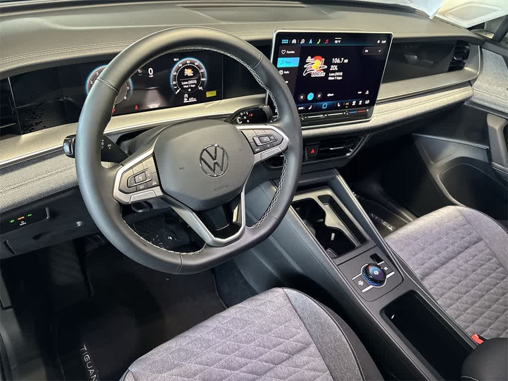 Thumbnail: 2025 Volkswagen Tiguan - 13
