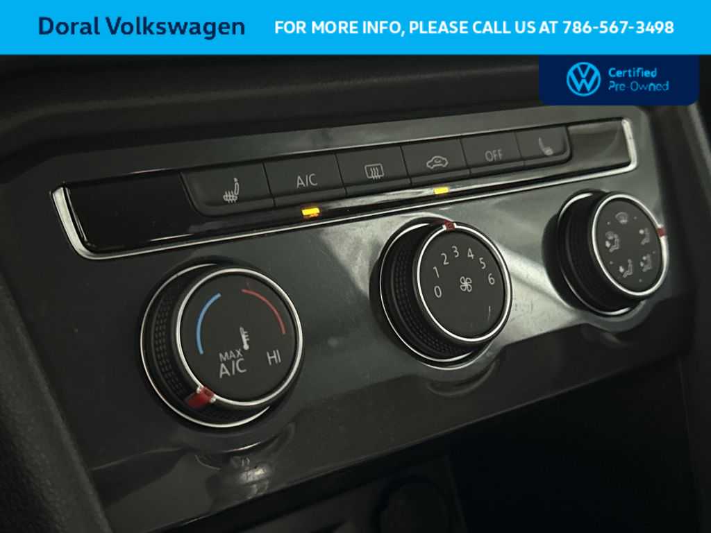 Thumbnail: 2023 Volkswagen Tiguan - 20