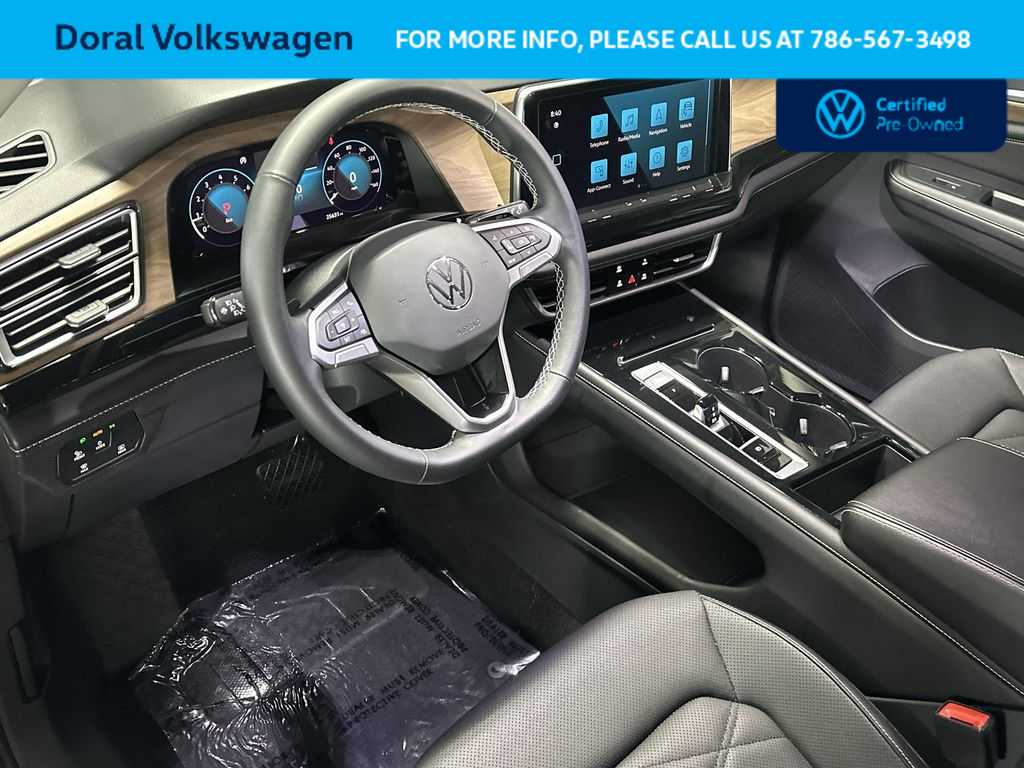 Thumbnail: 2024 Volkswagen Atlas - 13