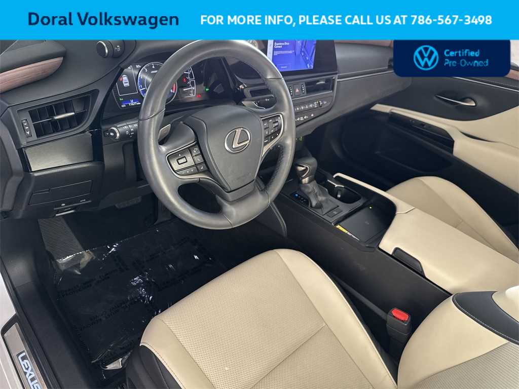 Thumbnail: 2025 Lexus ES - 13