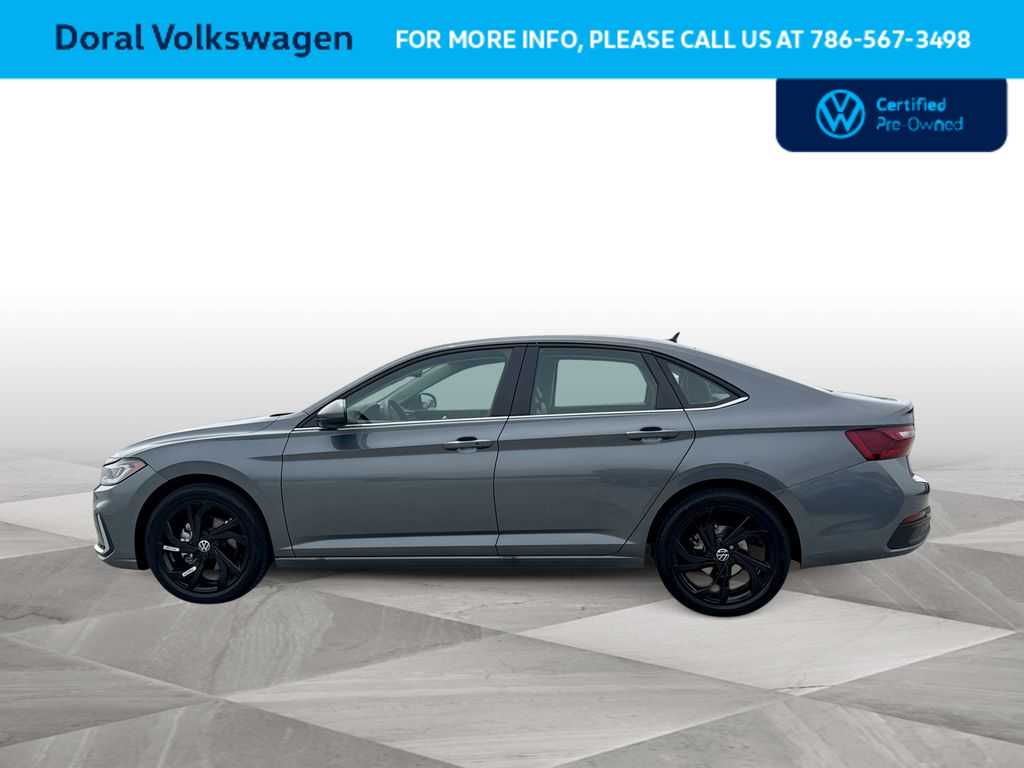 Thumbnail: 2025 Volkswagen Jetta - 5