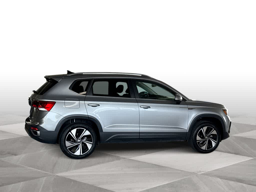 Thumbnail: 2024 Volkswagen Taos - 9