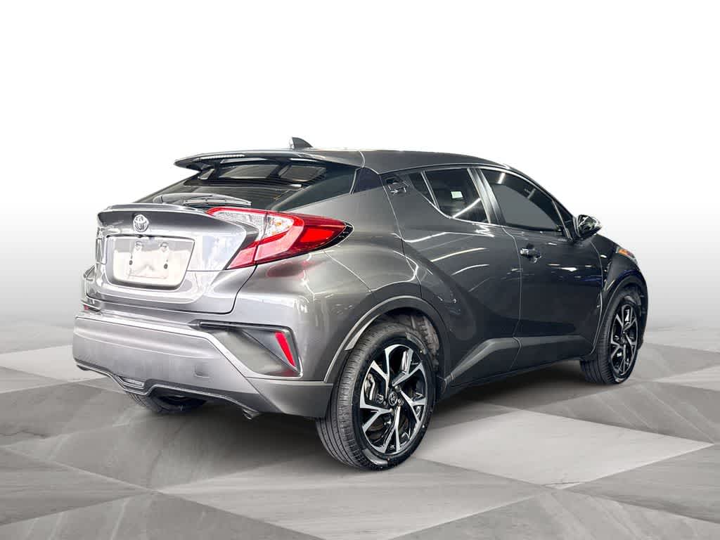 Thumbnail: 2022 Toyota C-HR - 8