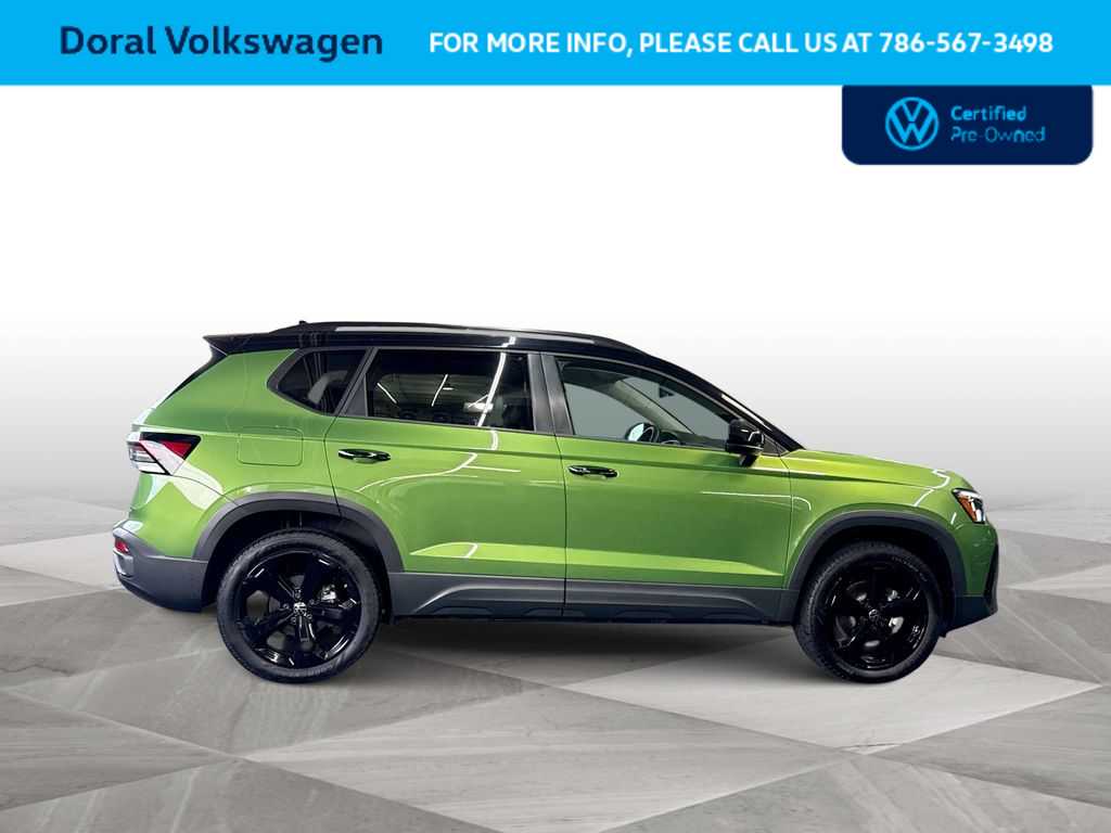 Thumbnail: 2025 Volkswagen Taos - 9