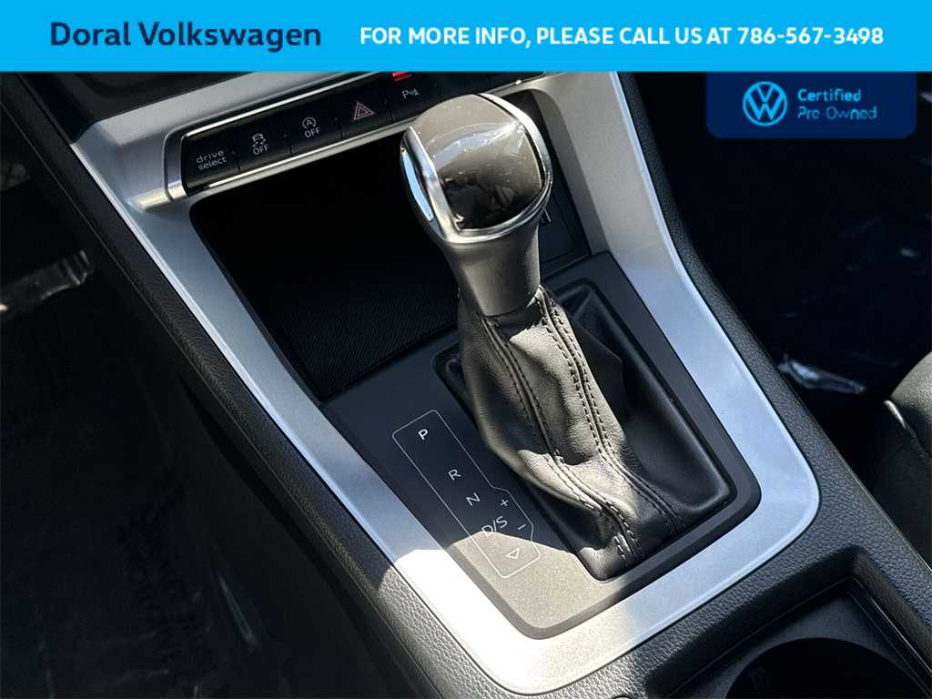 Thumbnail: 2021 Audi Q3 - 21