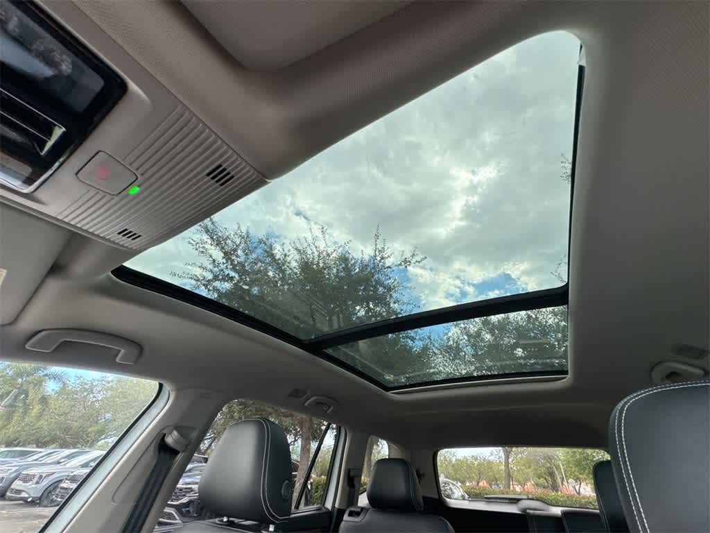 Thumbnail: 2026 Volkswagen Atlas - 17