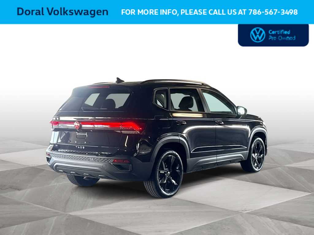 Thumbnail: 2025 Volkswagen Taos - 8