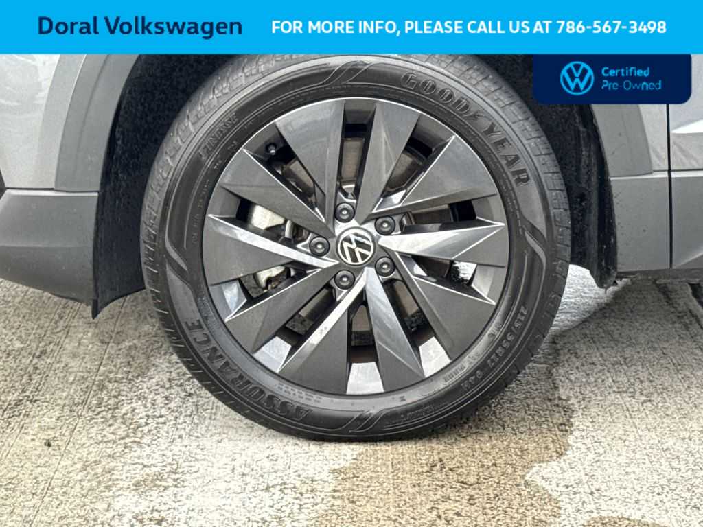 Thumbnail: 2024 Volkswagen Taos - 11