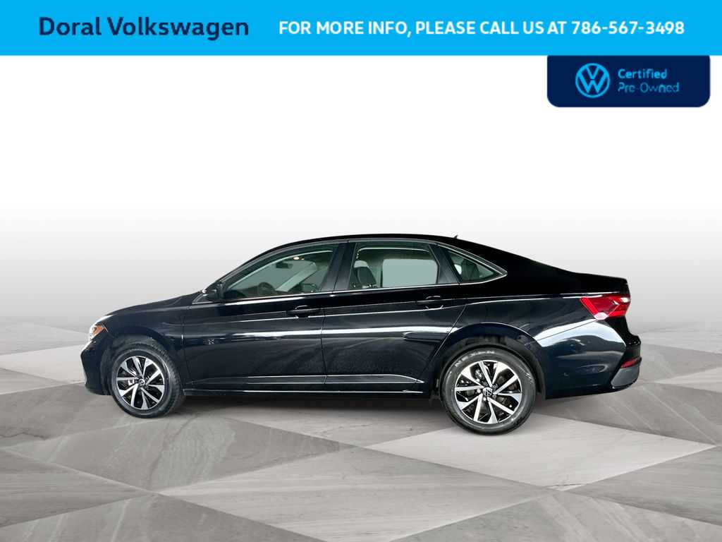Thumbnail: 2023 Volkswagen Jetta - 5