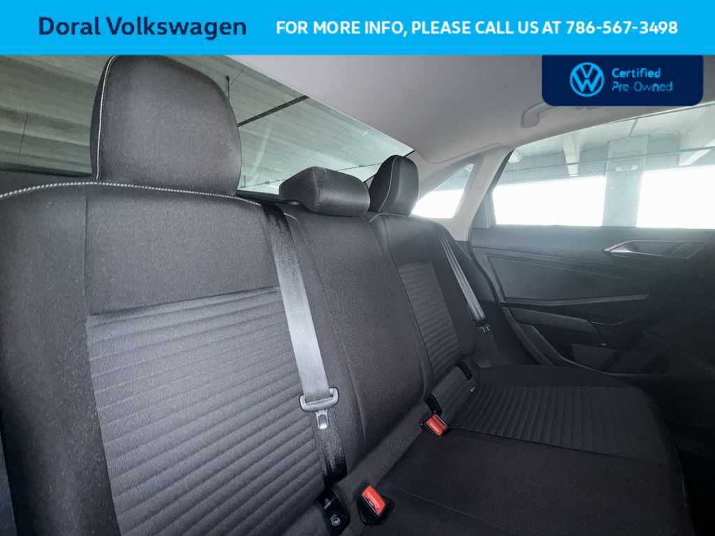 Thumbnail: 2024 Volkswagen Jetta - 26