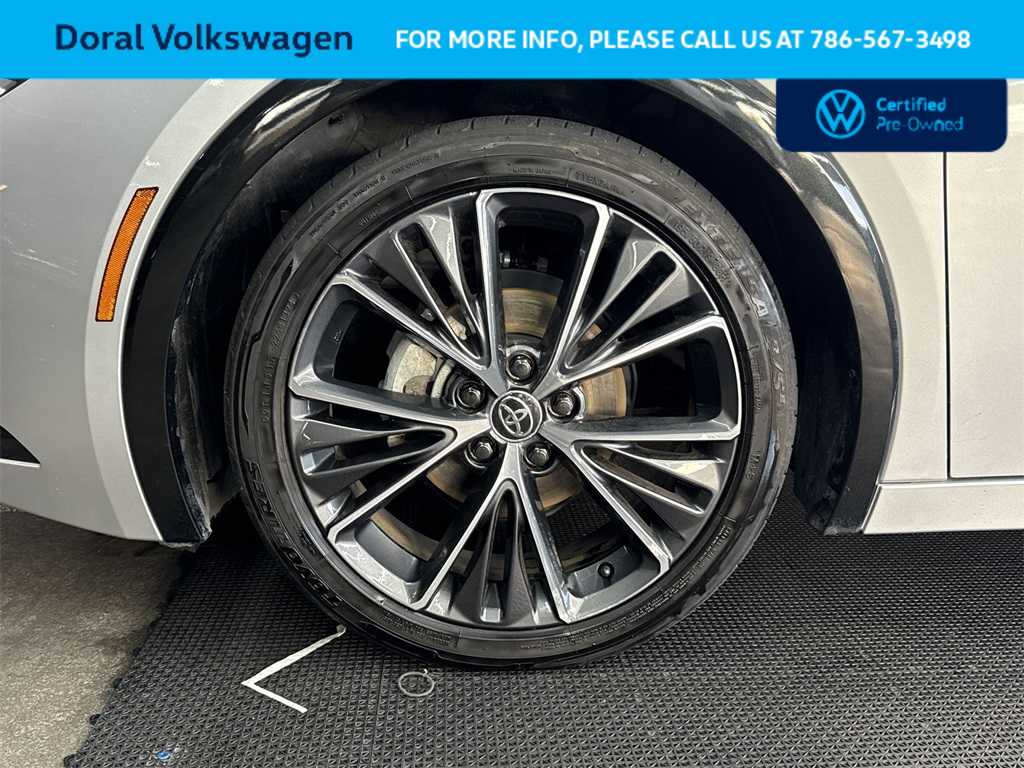 Thumbnail: 2024 Toyota Prius - 10