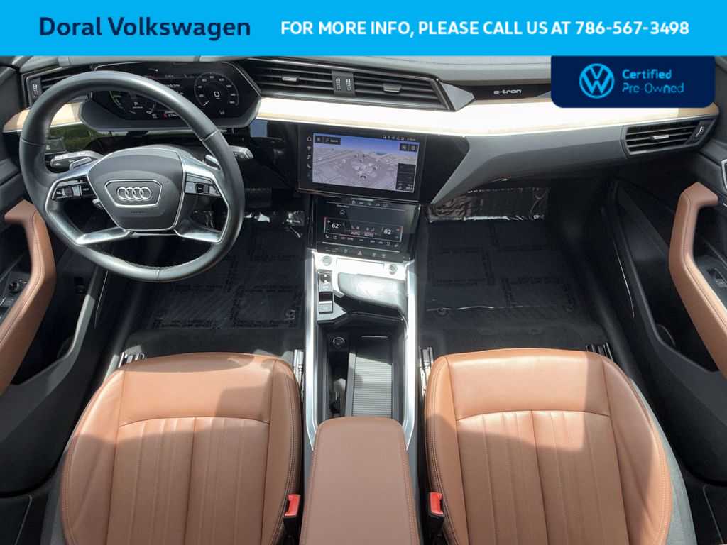 Thumbnail: 2024 Audi Q8 e-tron - 24