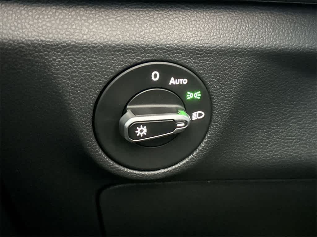 Thumbnail: 2026 Volkswagen Jetta - 17