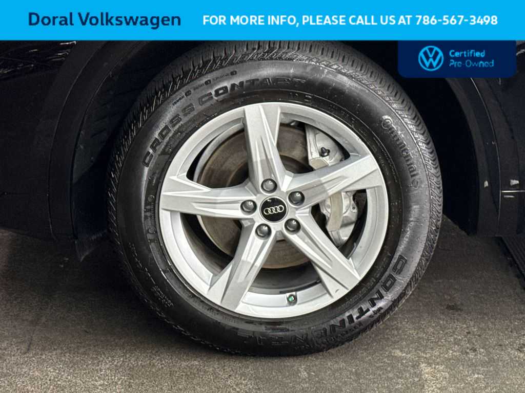 Thumbnail: 2023 Audi Q5 - 11