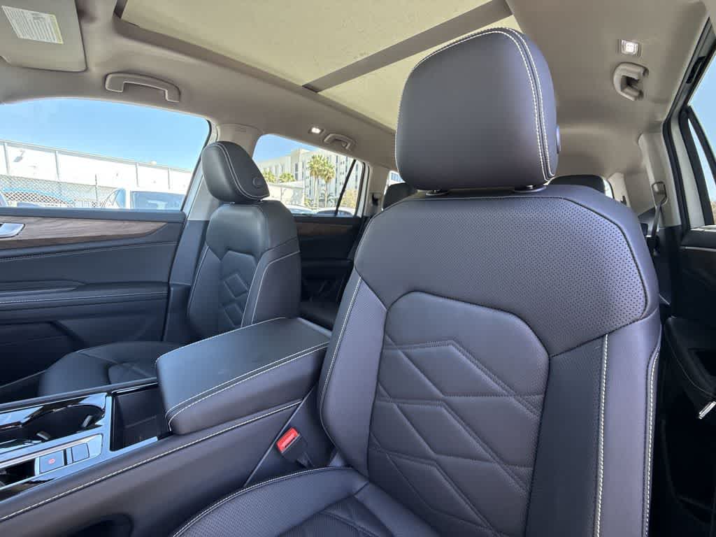 Thumbnail: 2026 Volkswagen Atlas - 14