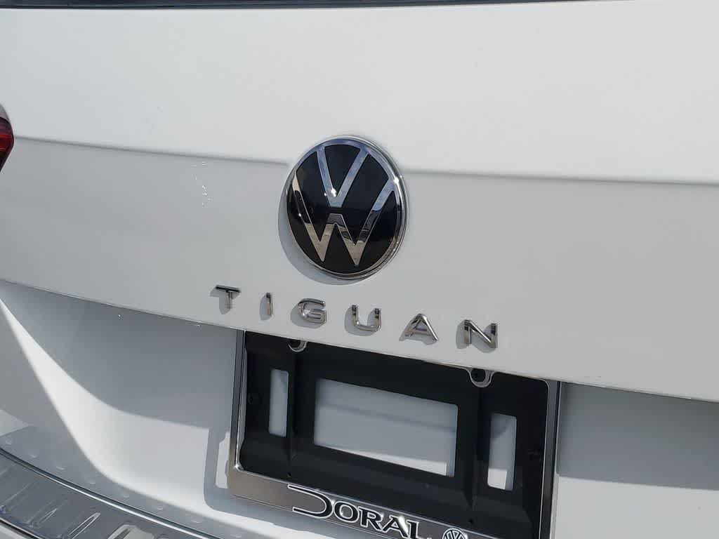 Thumbnail: 2024 Volkswagen Tiguan - 14
