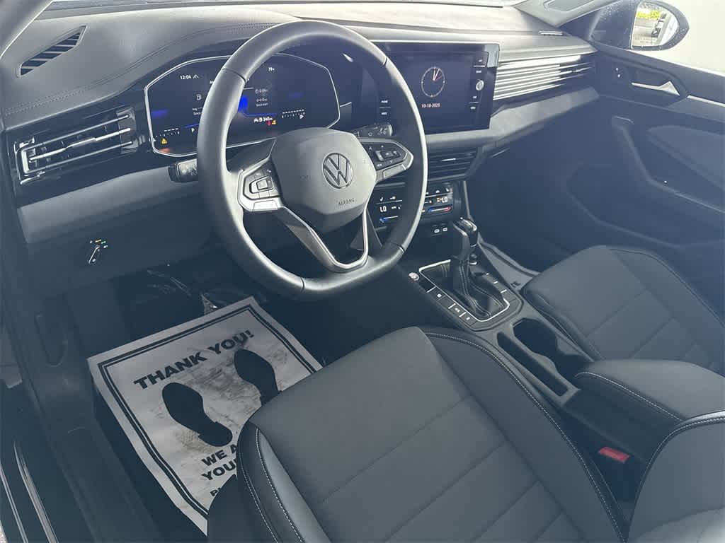 Thumbnail: 2025 Volkswagen Jetta - 13