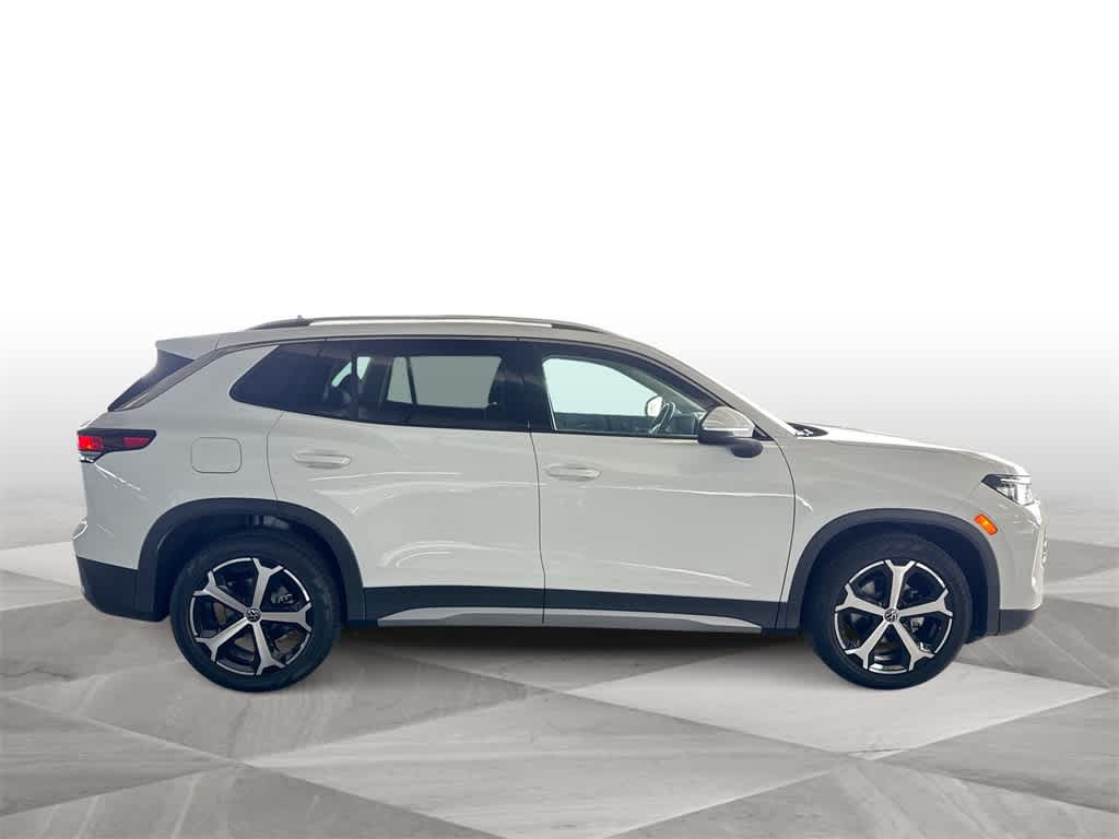 Thumbnail: 2026 Volkswagen Tiguan - 9