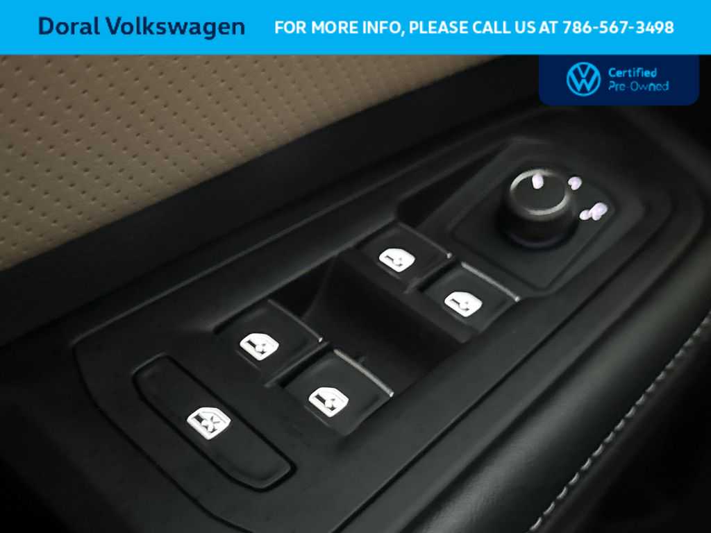 Thumbnail: 2024 Volkswagen Atlas - 17