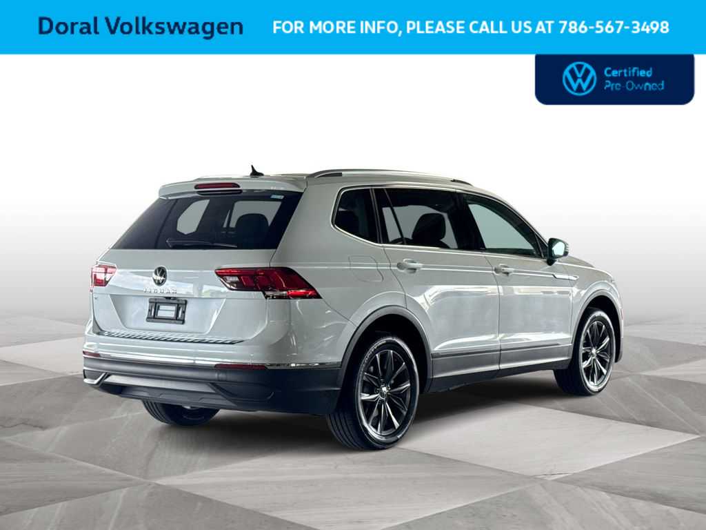 Thumbnail: 2023 Volkswagen Tiguan - 8
