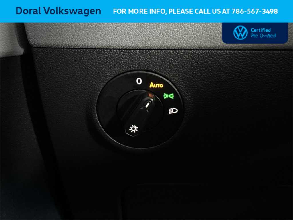 Thumbnail: 2023 Volkswagen Taos - 17