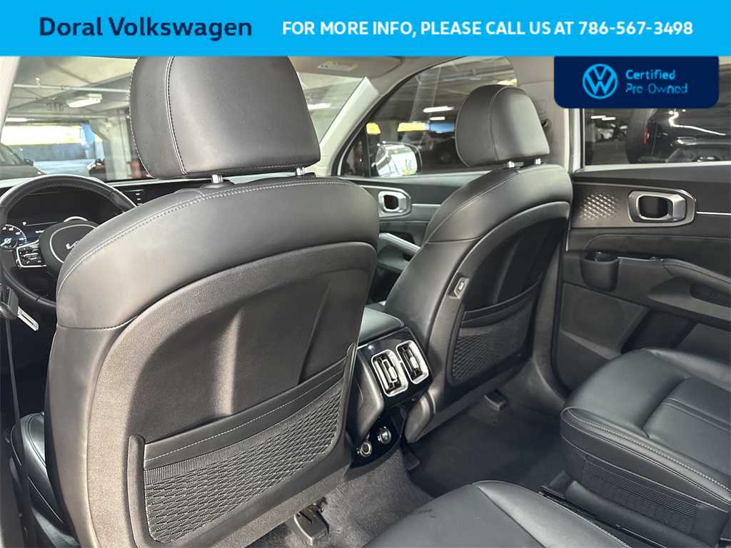 Thumbnail: 2023 Kia Sorento - 23