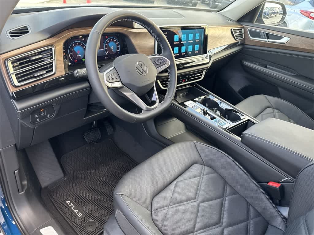 Thumbnail: 2026 Volkswagen Atlas - 13