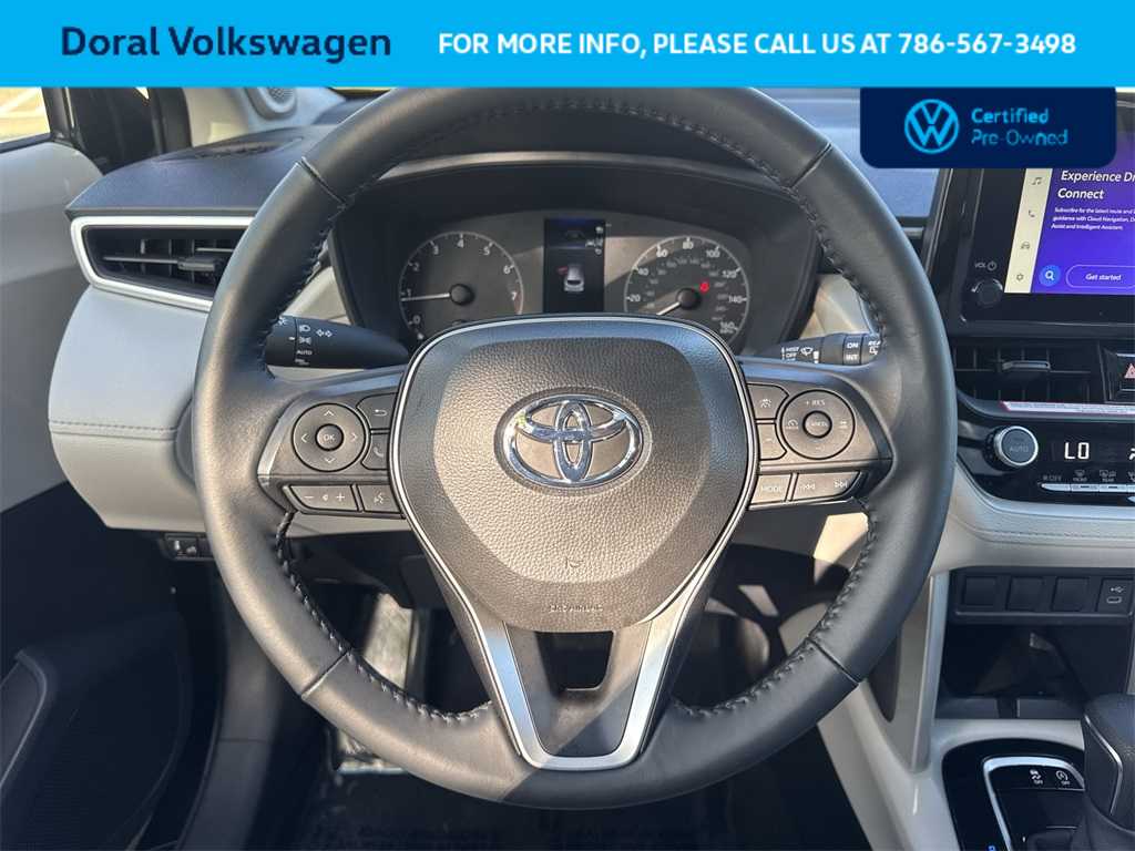 2024 Toyota Corolla Cross LE 15