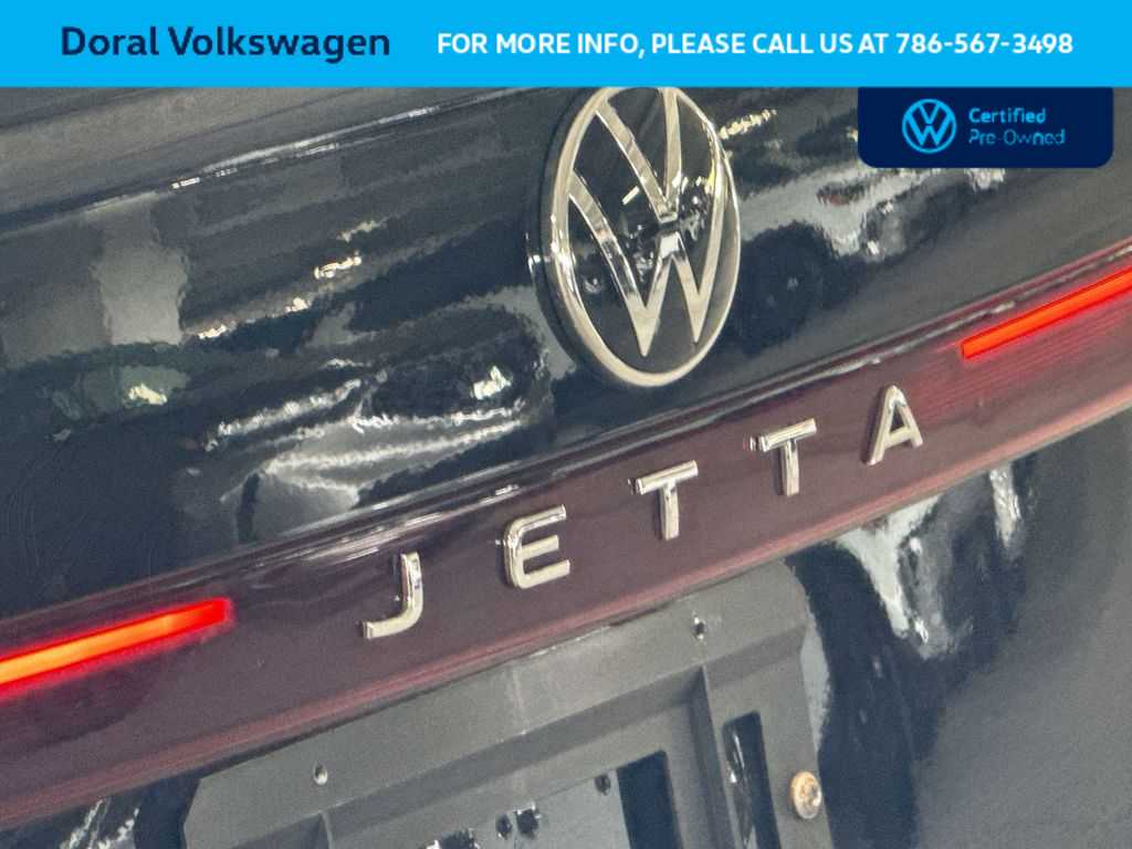 Thumbnail: 2025 Volkswagen Jetta - 10