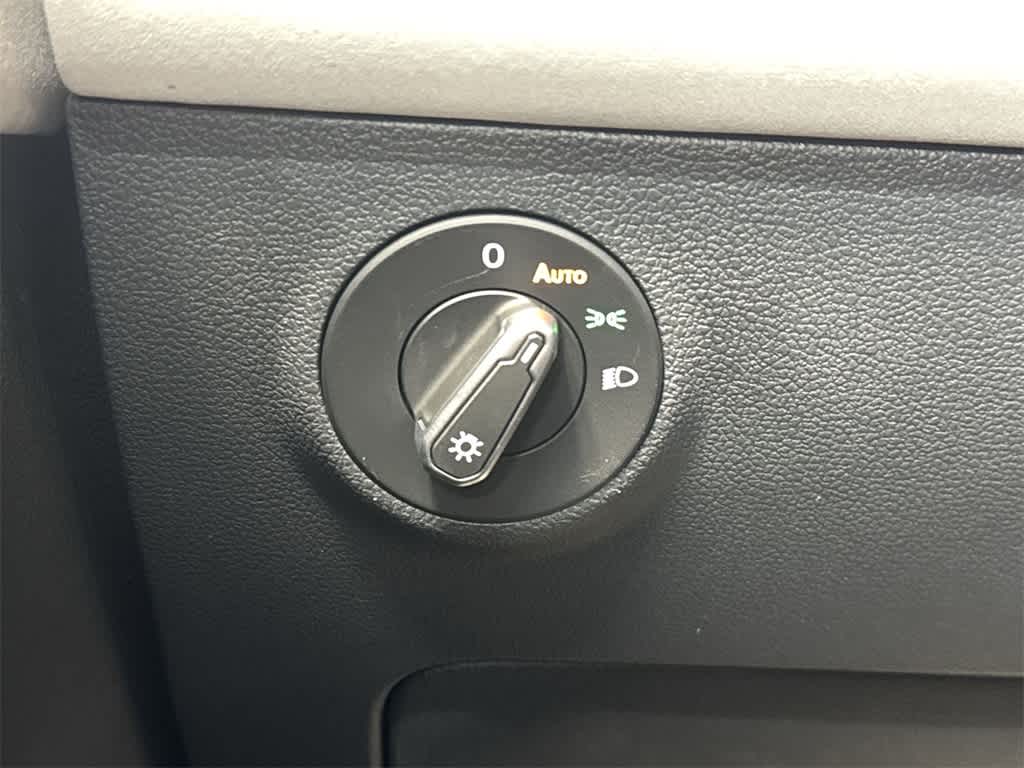 Thumbnail: 2026 Volkswagen Taos - 17