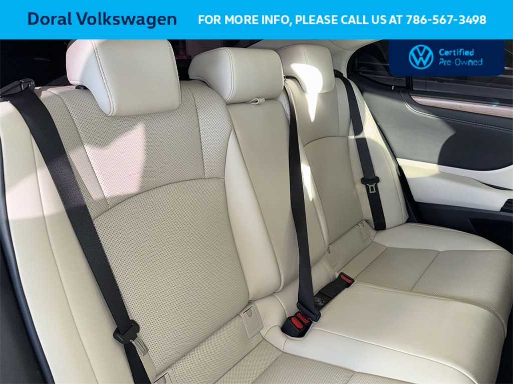 Thumbnail: 2025 Lexus ES - 26