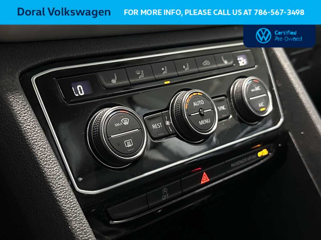 Thumbnail: 2023 Volkswagen Atlas - 20