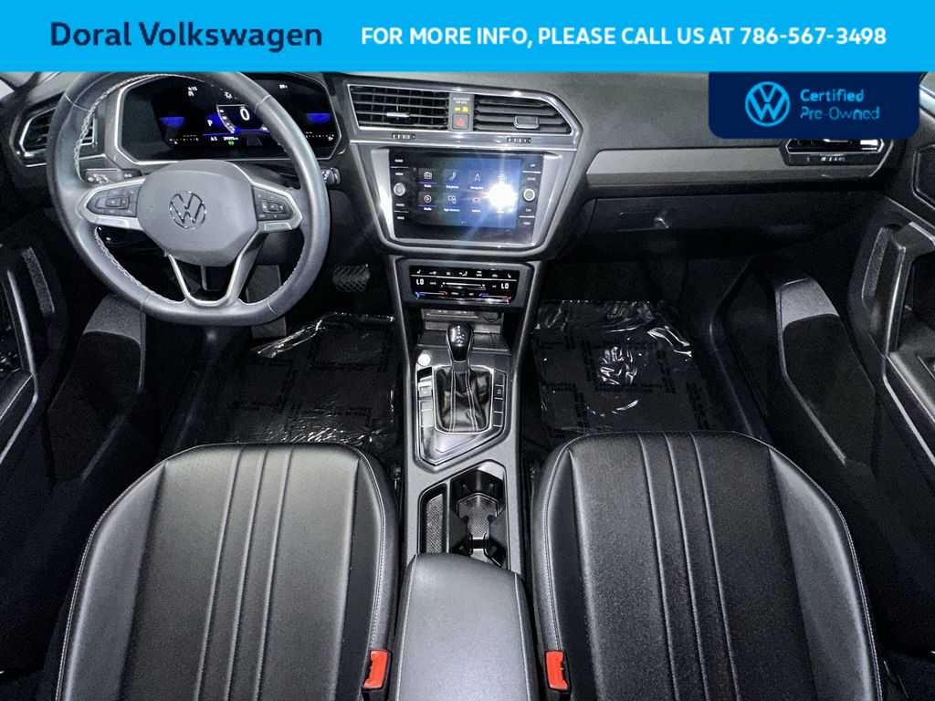 Thumbnail: 2023 Volkswagen Tiguan - 24