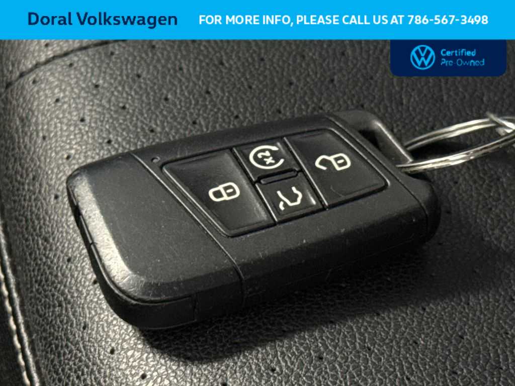 Thumbnail: 2022 Volkswagen Tiguan - 27