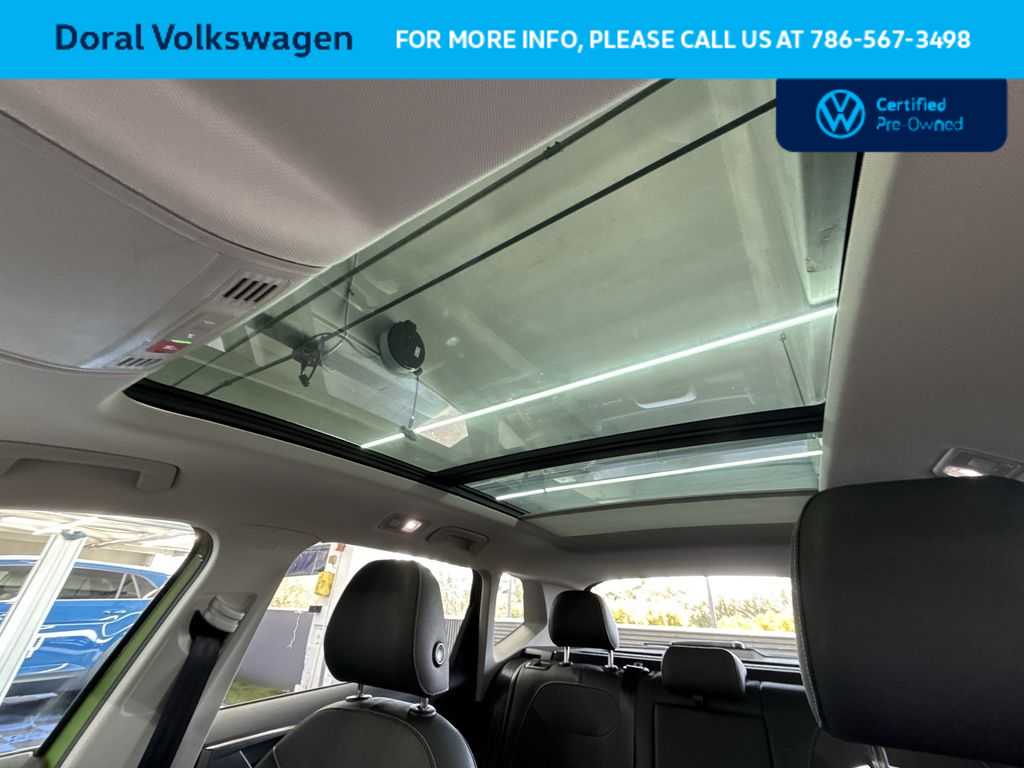 Thumbnail: 2025 Volkswagen Taos - 17