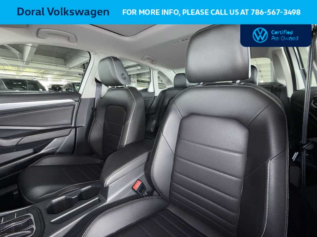 Thumbnail: 2023 Volkswagen Jetta - 14