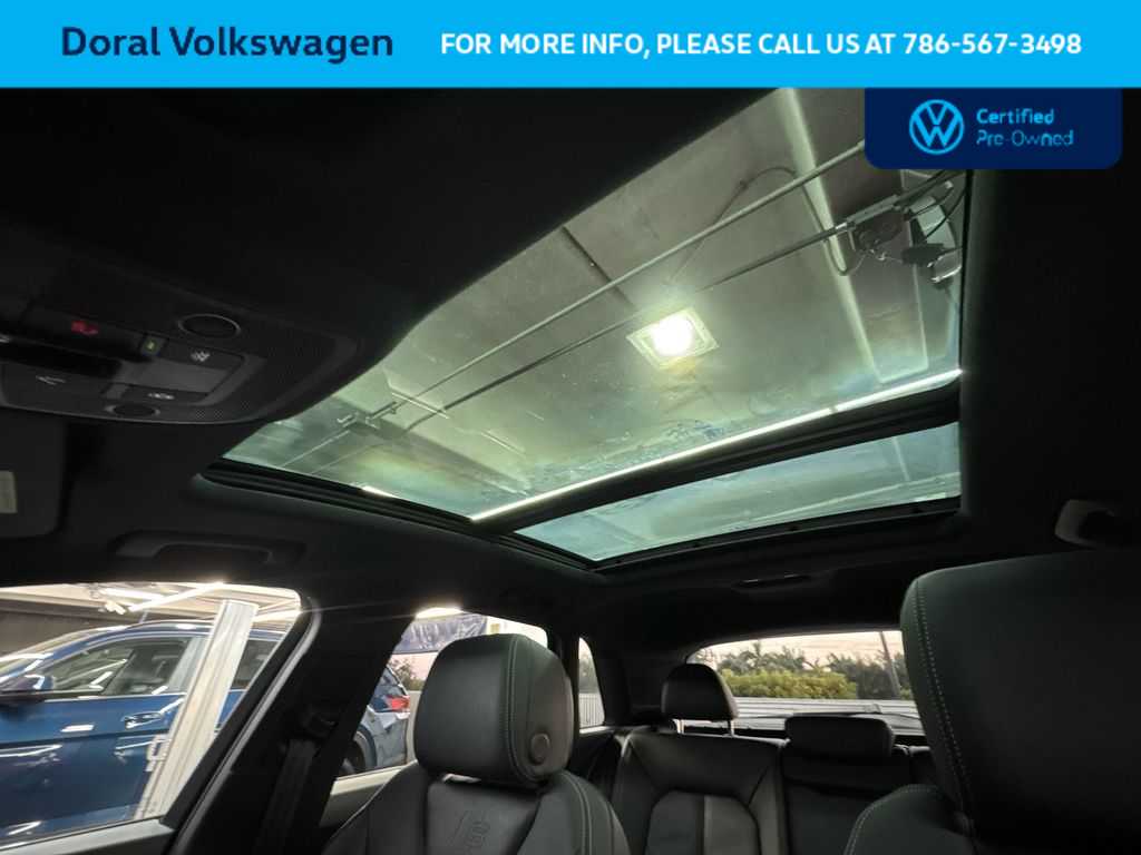 Thumbnail: 2023 Audi Q3 - 17