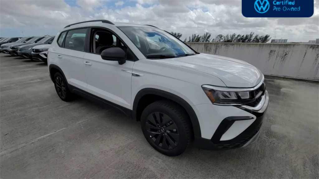 Thumbnail: 2023 Volkswagen Taos - 3