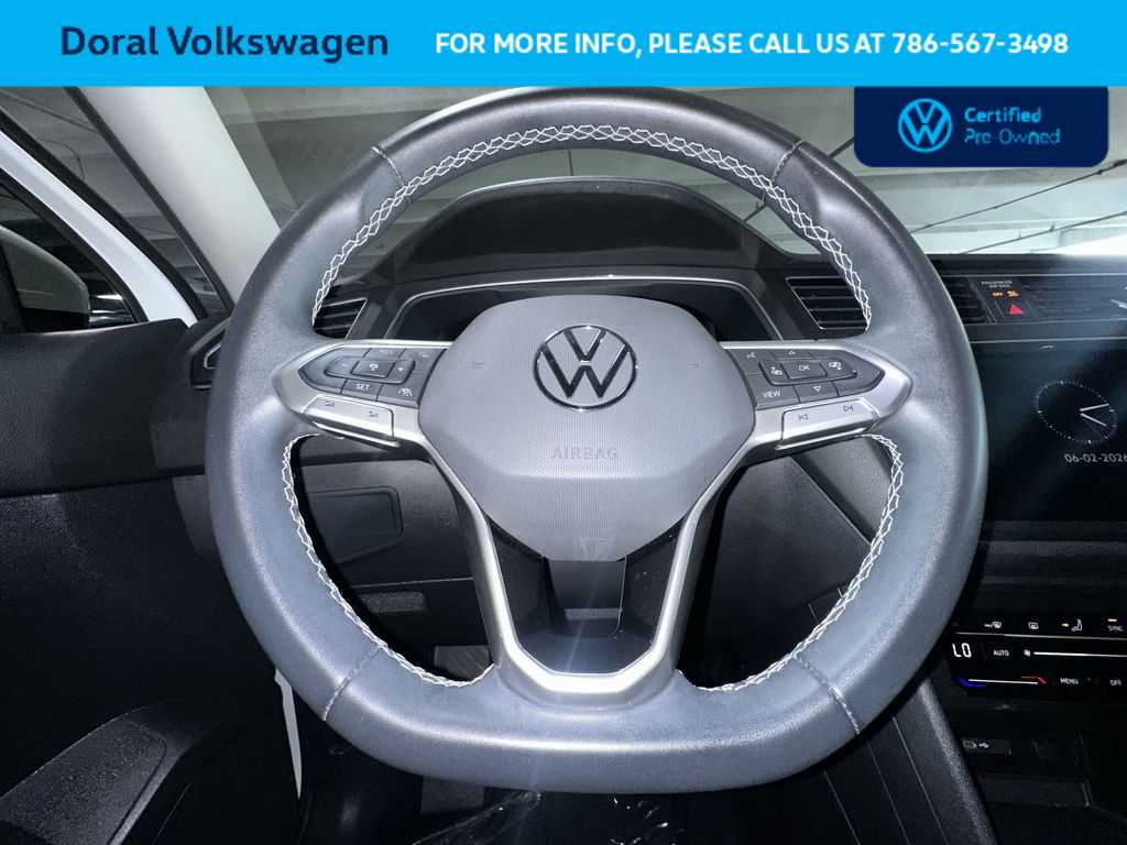 Thumbnail: 2023 Volkswagen Tiguan - 15