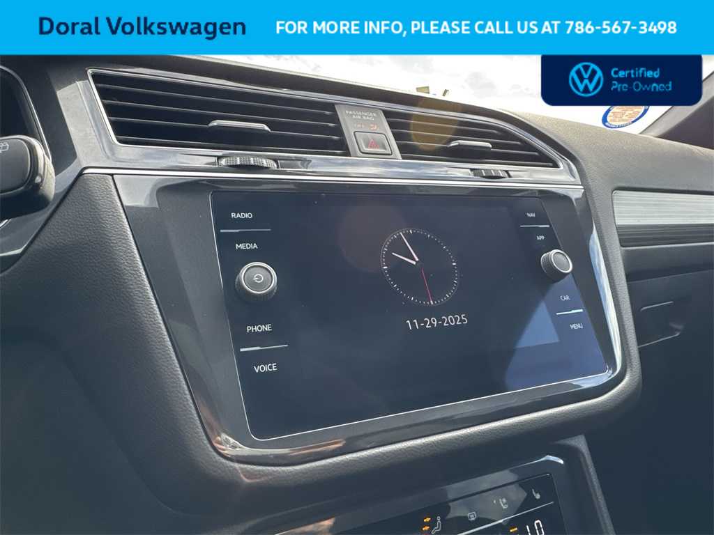 Thumbnail: 2024 Volkswagen Tiguan - 18