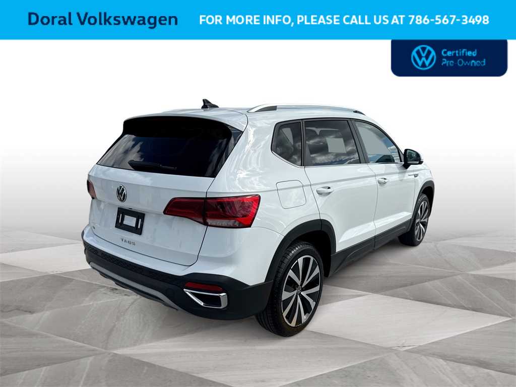 Thumbnail: 2022 Volkswagen Taos - 8