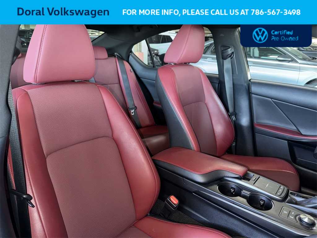 Thumbnail: 2024 Lexus IS - 27