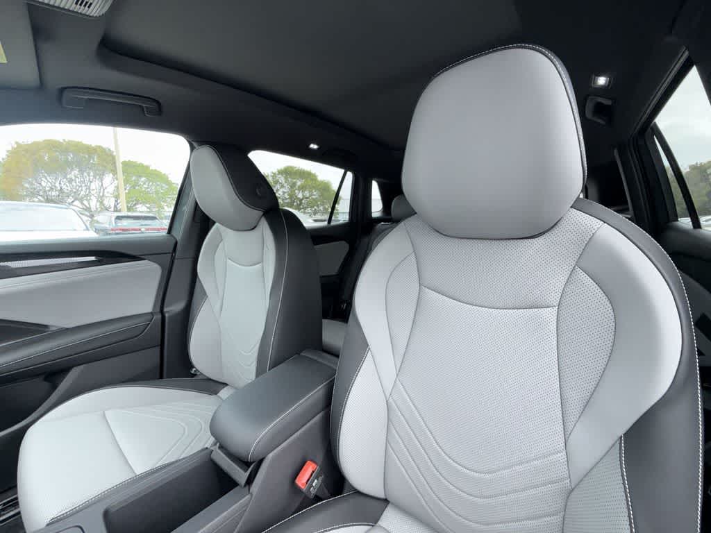 Thumbnail: 2026 Volkswagen Tiguan - 14