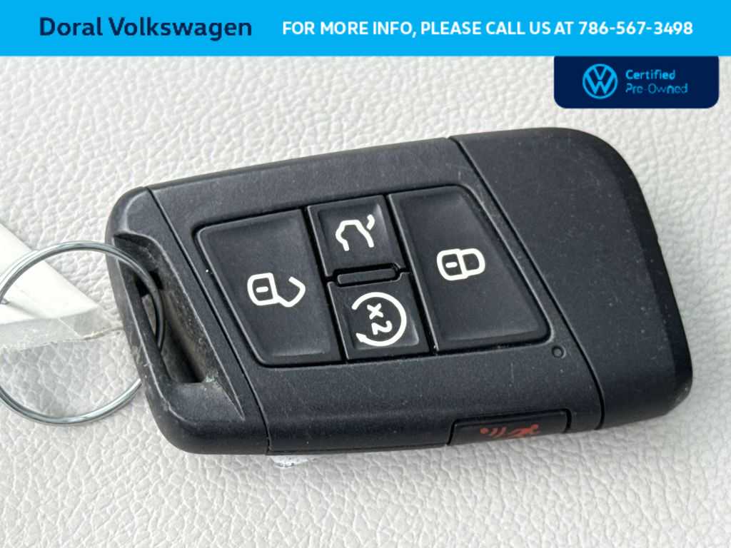 Thumbnail: 2023 Volkswagen Tiguan - 28