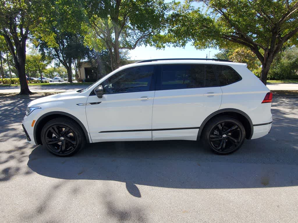 Thumbnail: 2024 Volkswagen Tiguan - 16