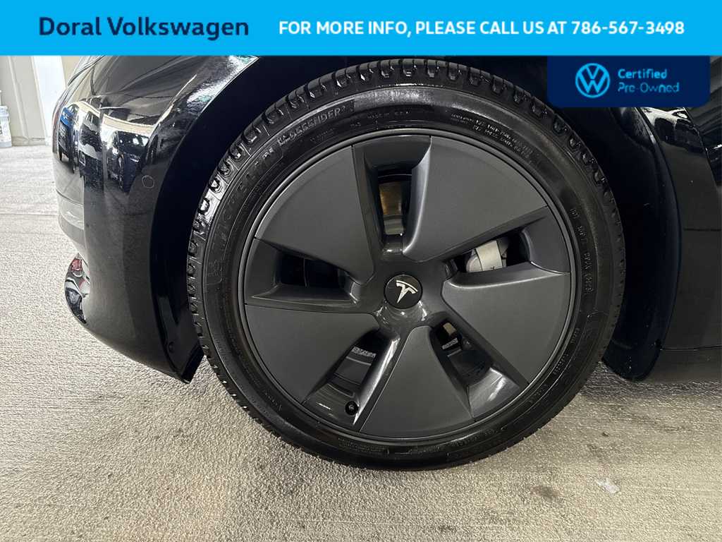 Thumbnail: 2021 Tesla Model 3 - 10