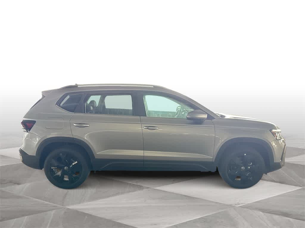 Thumbnail: 2026 Volkswagen Taos - 9