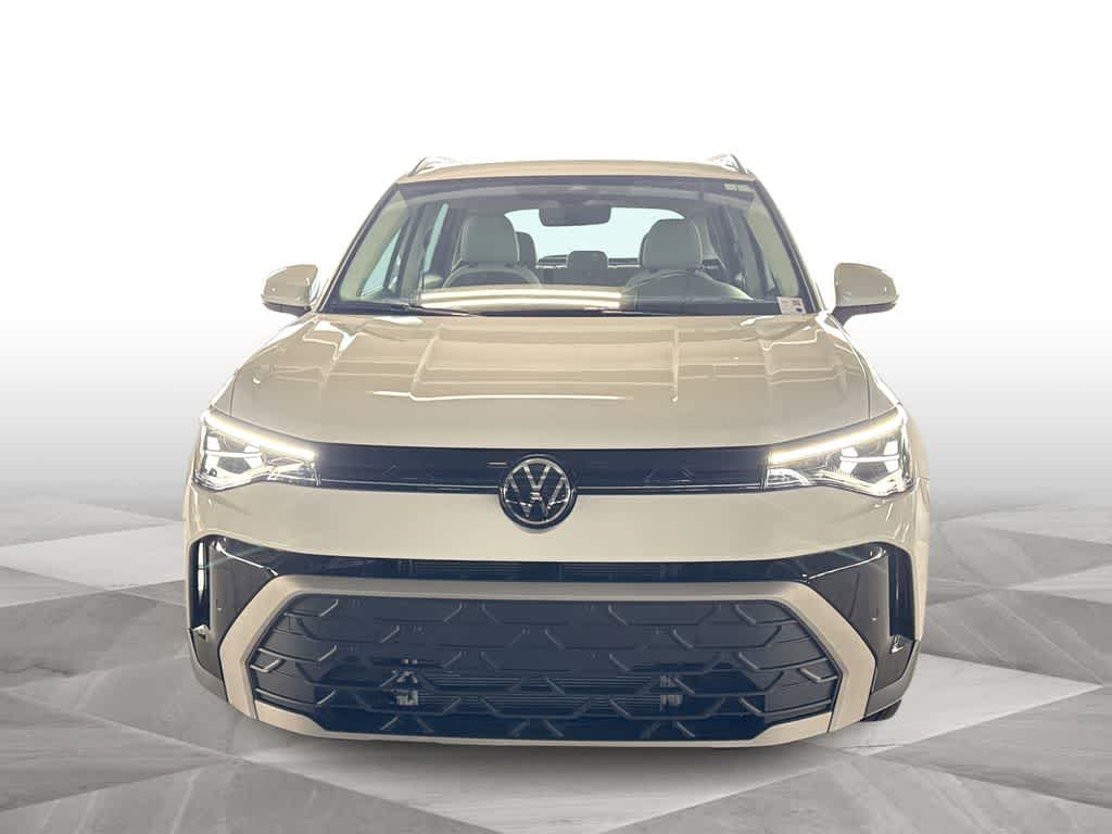Thumbnail: 2025 Volkswagen Taos - 3