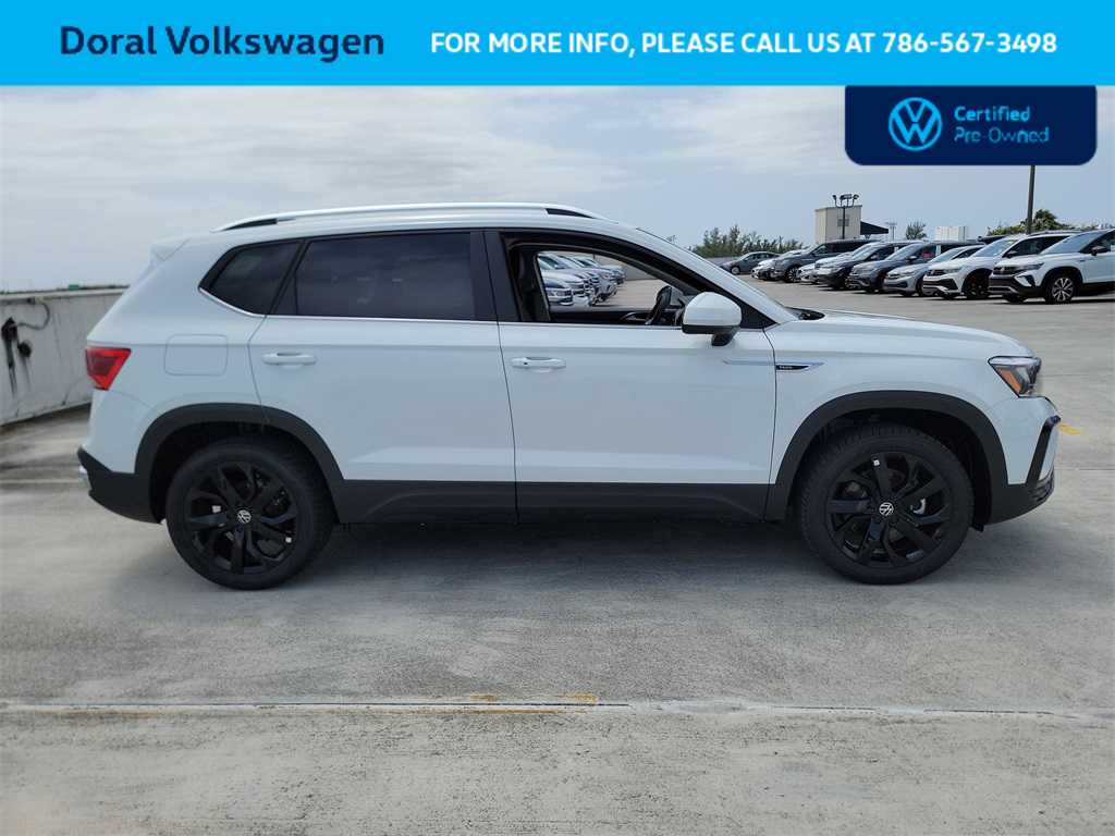 2023 Volkswagen Taos SE 12